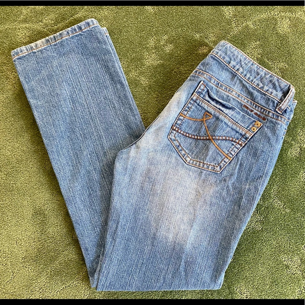 DKNY JEANS